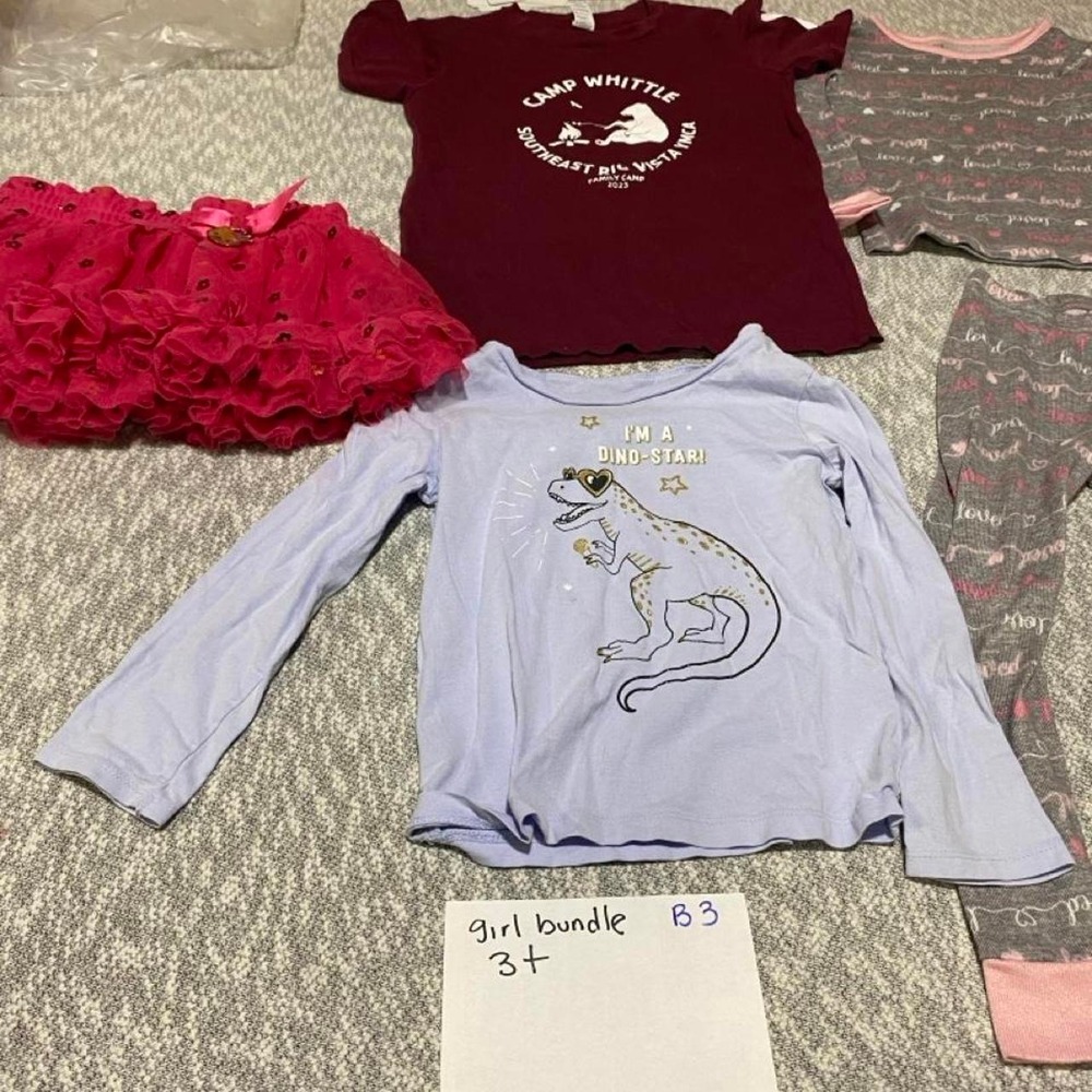 Girls 3+  clothes bundle. SKU-B3